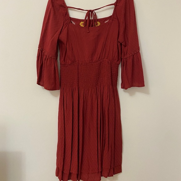 Embroidered Red Dress with ruched waist - Picture 11 of 12
